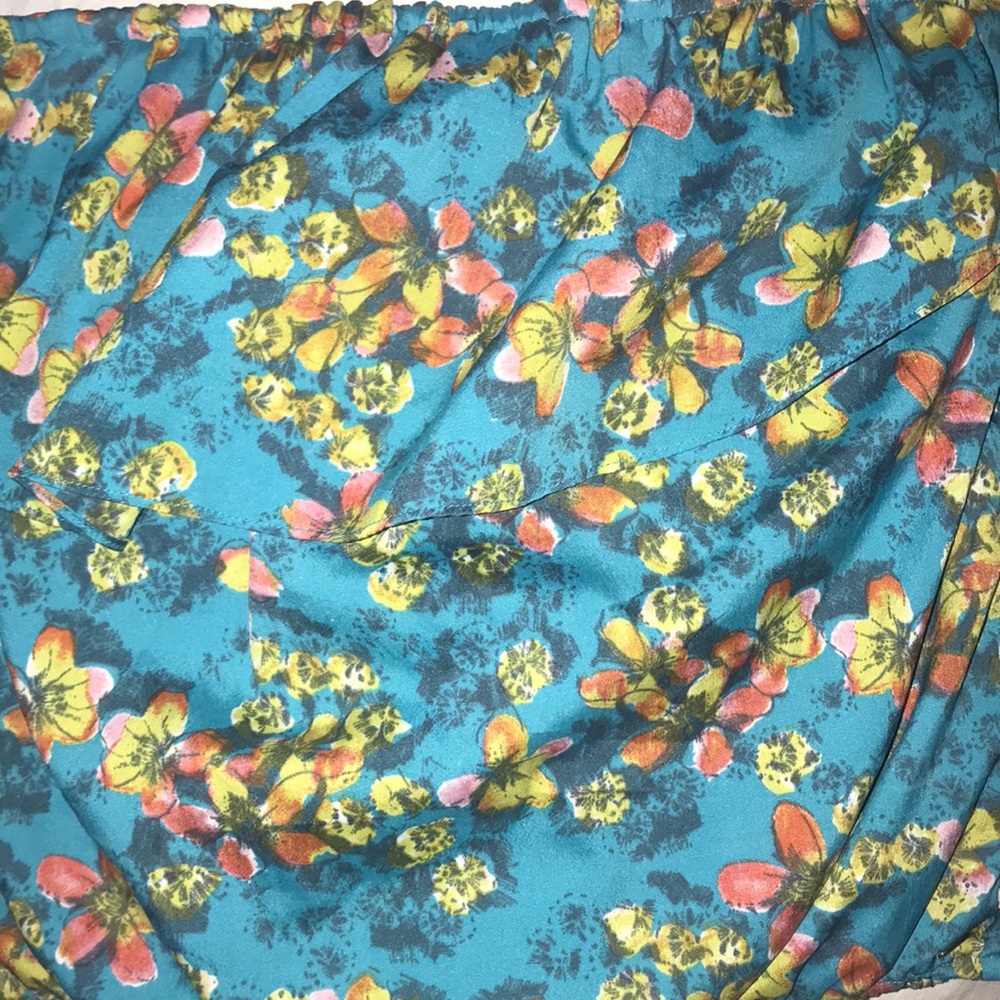 Floral Cropped O’Neill Shirt